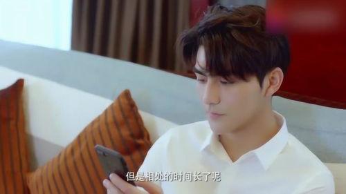 小九爆料女生是谁啊视频,揭秘视频女主角身份之谜  第1张